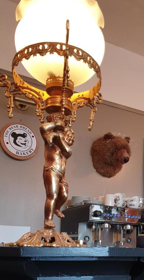 The Bear Bread Bakery B&B, Ensuite Rooms Above The Bakery, Colyton Extérieur photo