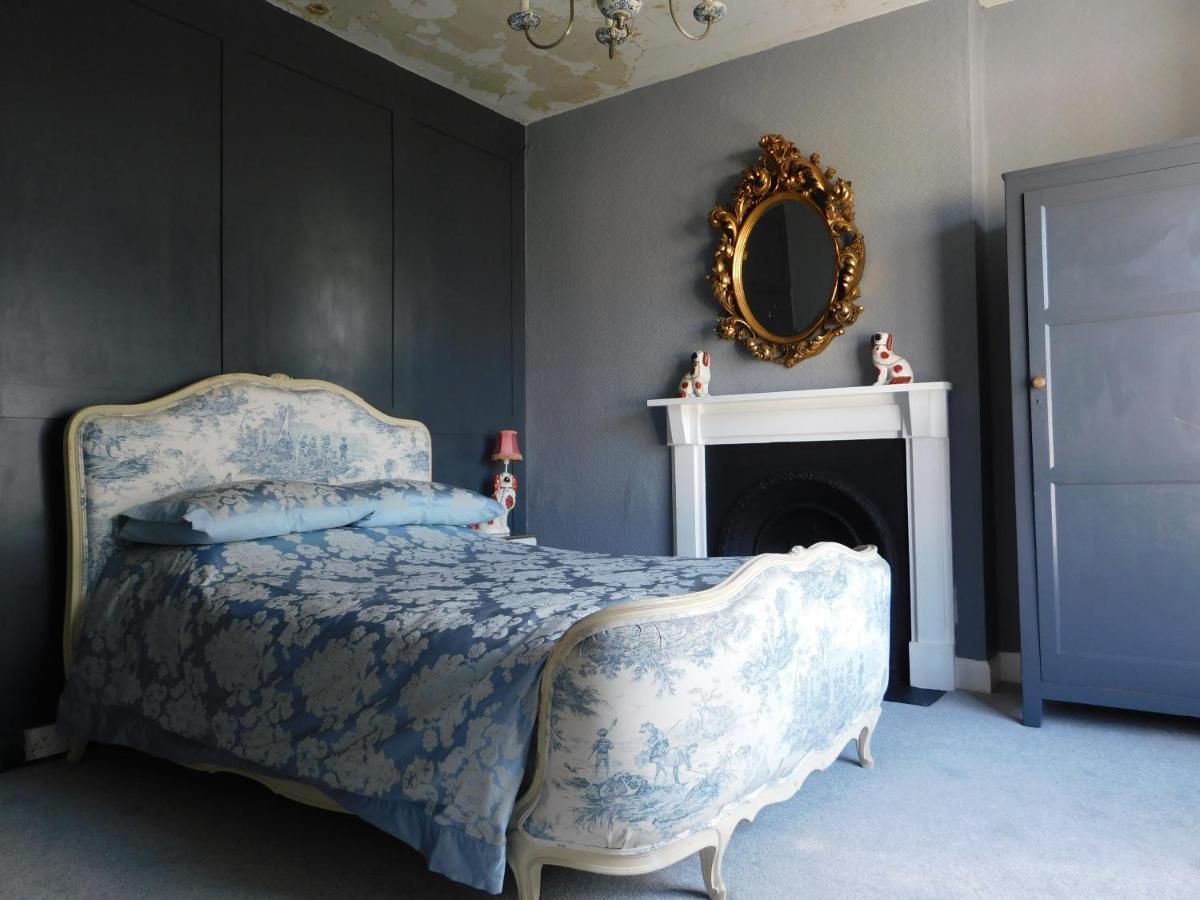 The Bear Bread Bakery B&B, Ensuite Rooms Above The Bakery, Colyton Extérieur photo