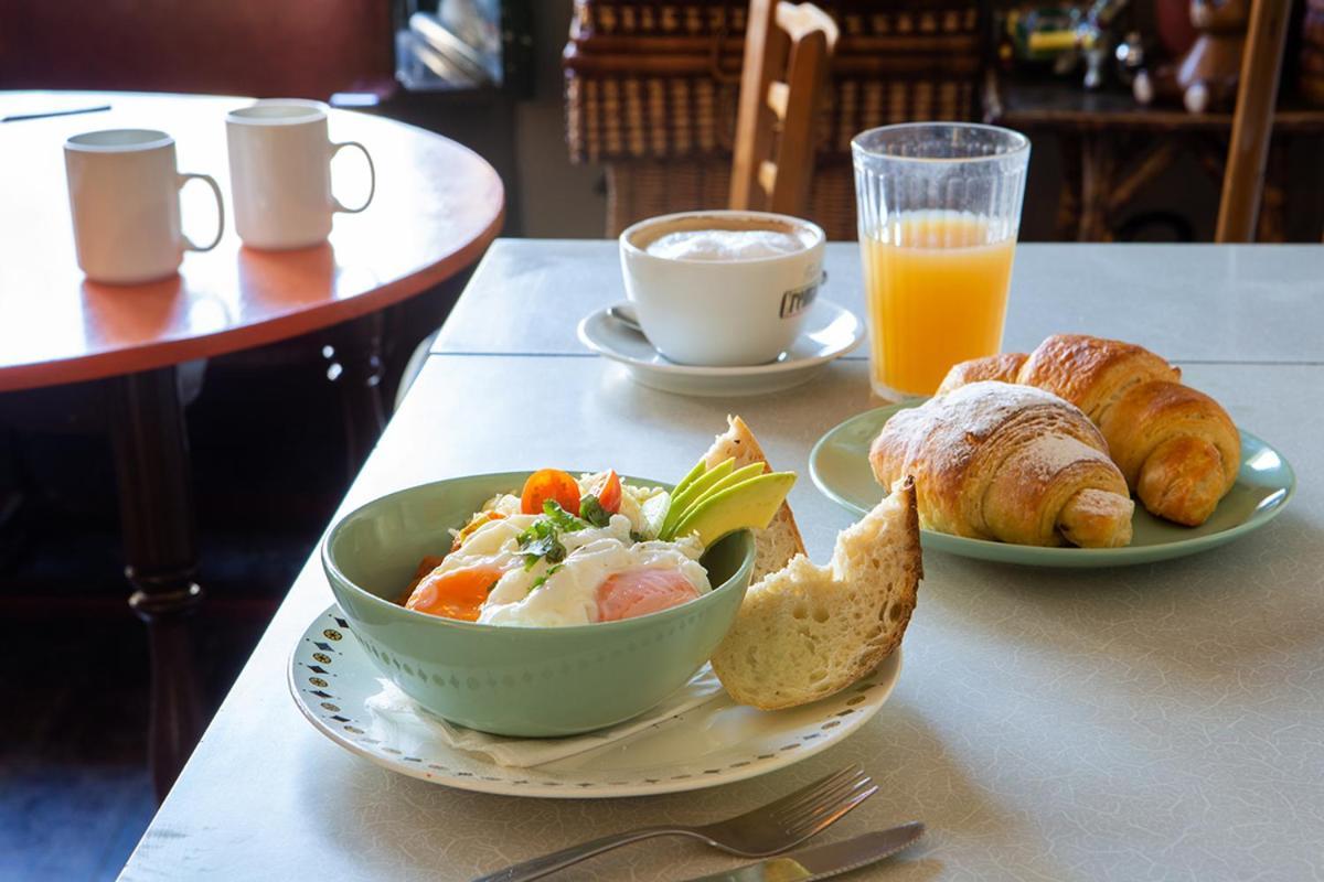 The Bear Bread Bakery B&B, Ensuite Rooms Above The Bakery, Colyton Extérieur photo