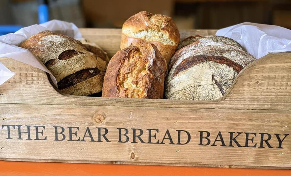 The Bear Bread Bakery B&B, Ensuite Rooms Above The Bakery, Colyton Extérieur photo