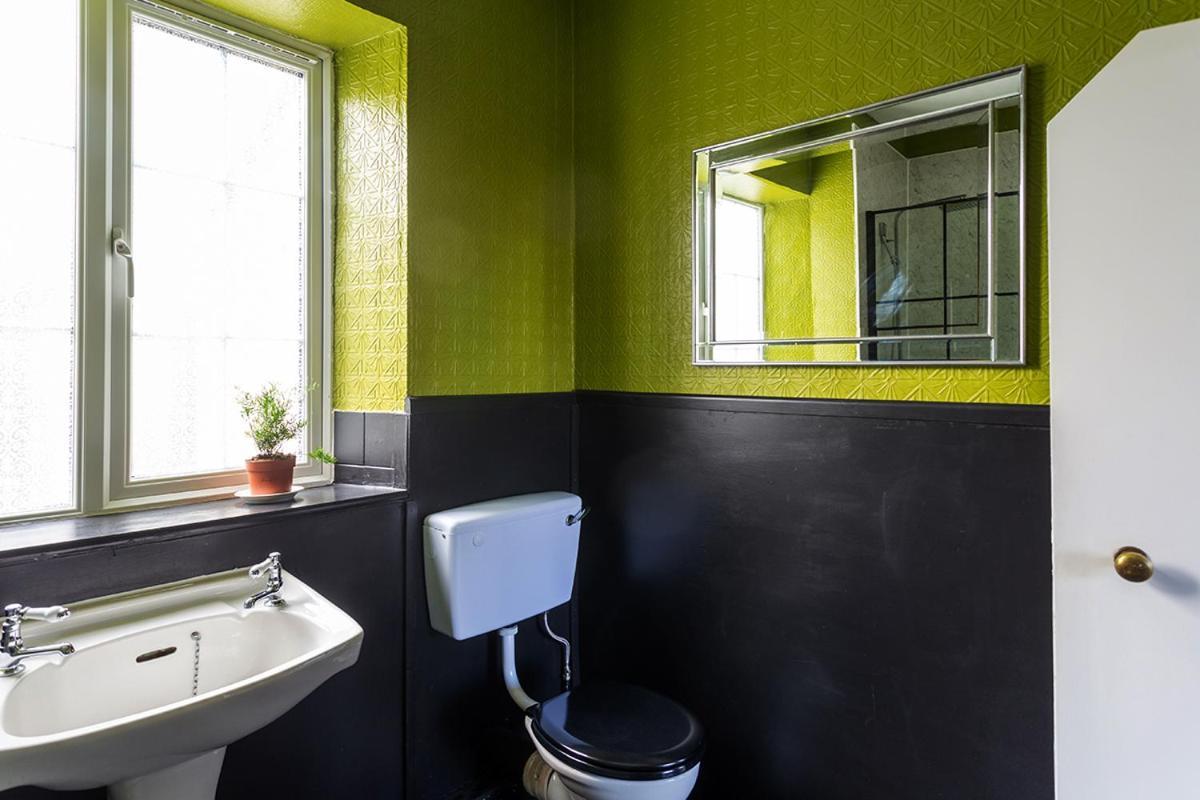 The Bear Bread Bakery B&B, Ensuite Rooms Above The Bakery, Colyton Extérieur photo