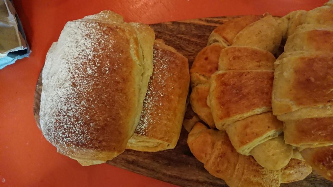 The Bear Bread Bakery B&B, Ensuite Rooms Above The Bakery, Colyton Extérieur photo