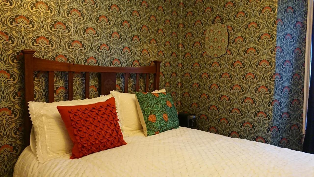 The Bear Bread Bakery B&B, Ensuite Rooms Above The Bakery, Colyton Extérieur photo
